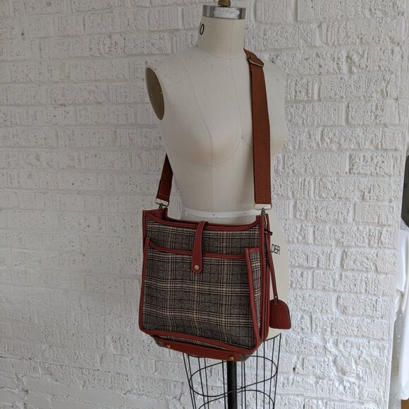 COLLEGIATE STYLE CROSSBODY BAG L'ARTISTE BRAND - Picture 4 of 13